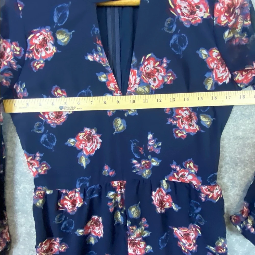 Abercrombie & Fitch Floral Navy Shorts Romper Jumpsuit Sheer Sleeves‎ Size 2